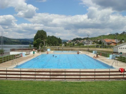 Bando 14/2017: Horario de apertura das piscinas municipais durante o periodo estival